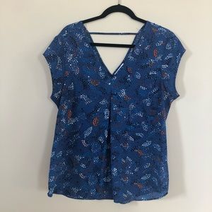 DR2 Blouse Size Large